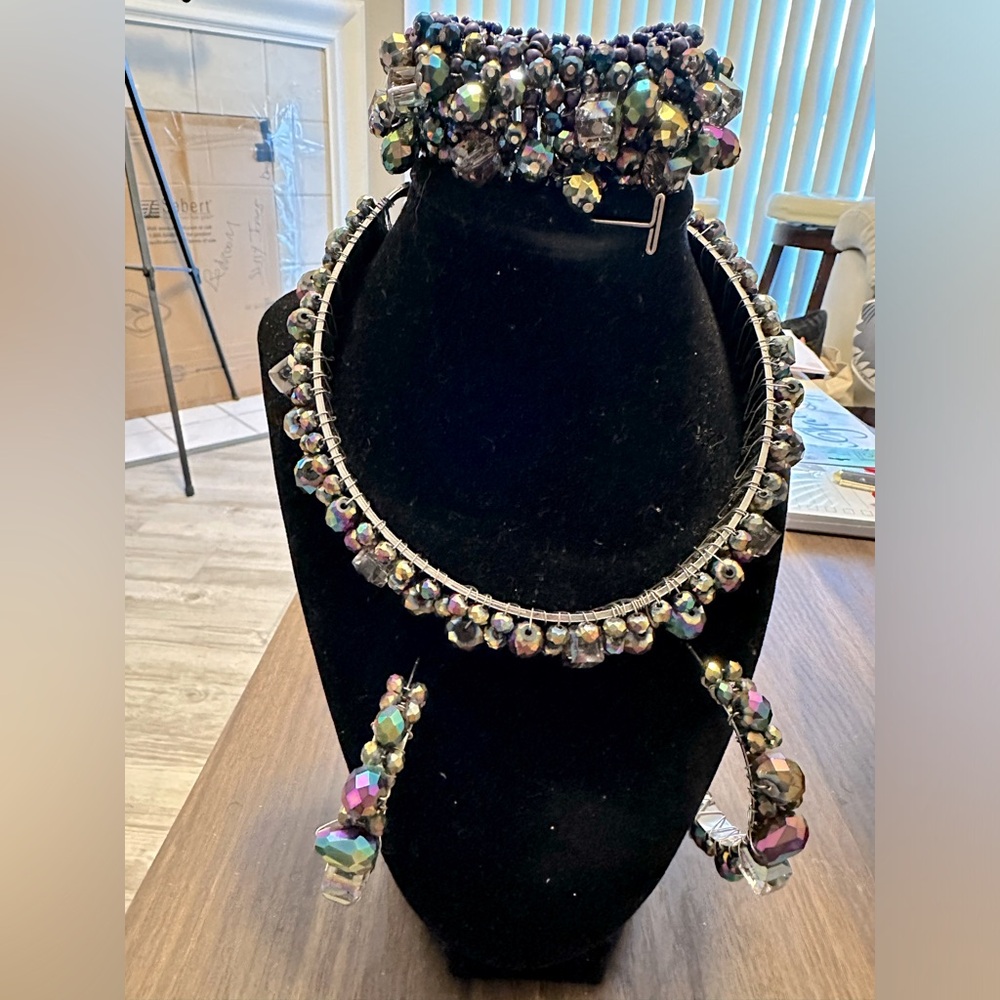 Sassy Jones “Rochinda” Choker Purple/Blue